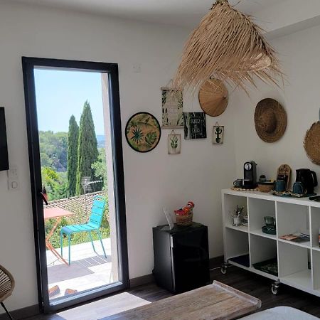Chez Jeff & Aurelie Hotel Draguignan Bagian luar foto